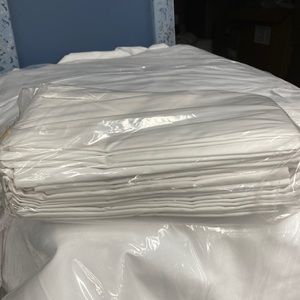 12 white standard pillow cases 130 count crafts, hospitals , camps new